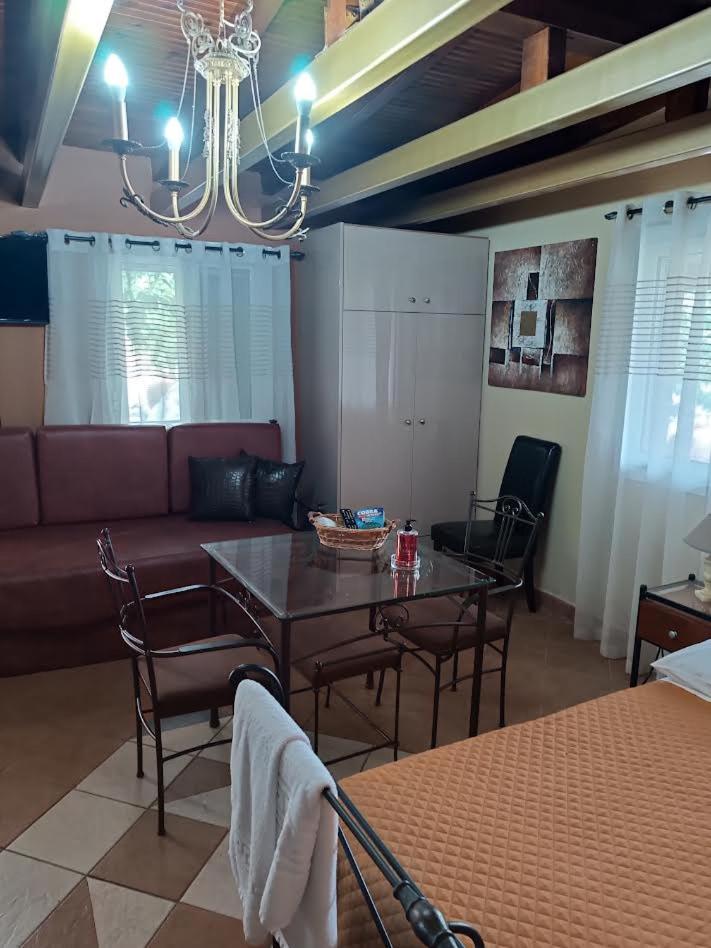 Ferienwohnung Amfitrion Gythio Exterior foto