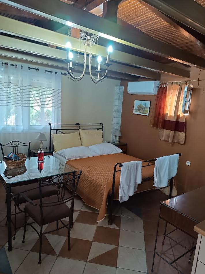 Ferienwohnung Amfitrion Gythio Exterior foto
